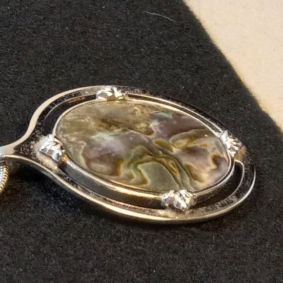 Vintage Whiting & Davis Silver tone Abalone Shell Pendant/Necklace - Picture 4 of 6